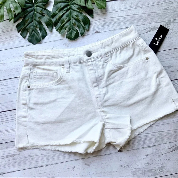 Lulu’s Sonya White Denim Cutoff Shorts Size 25 NWT - Picture 2 of 5